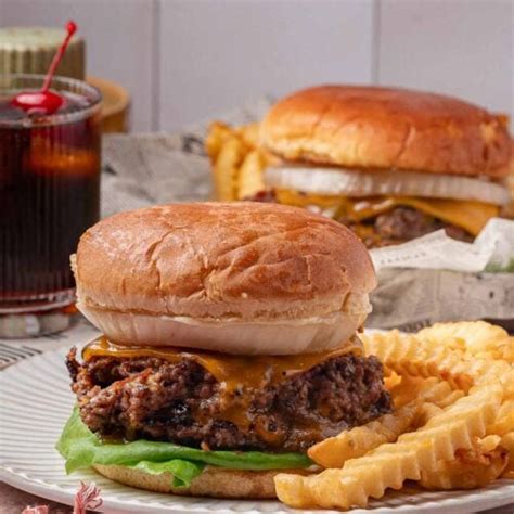 Crazy Delicious Viral Crack Burgers 🍔 - Girl Carnivore