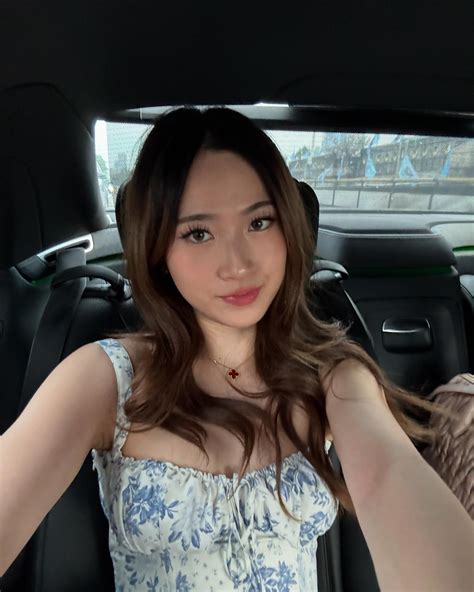 Chloe Zhu (@cloiey) • Instagram photos and videos