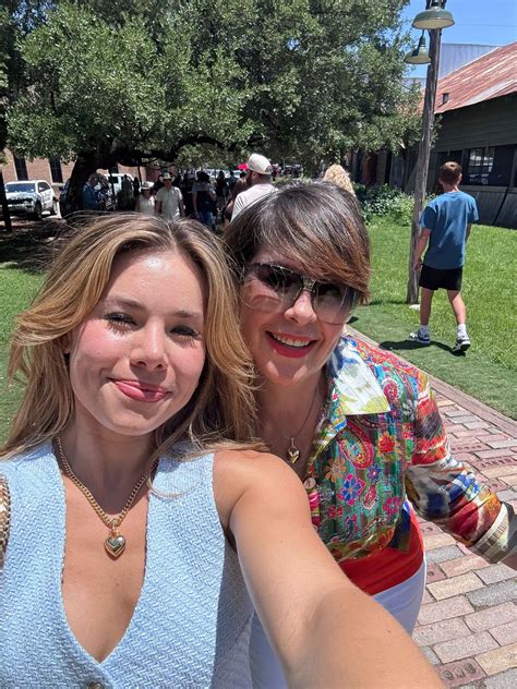 Moramay Braunstein added a new photo. - Moramay Braunstein