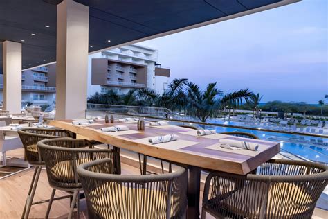 Embassy Suites - Colombia Erotic Vacations