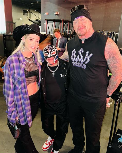 Michelle McCool-Calaway | @wwe x @netflix x @wwe_on_netflix = FLAWLESS