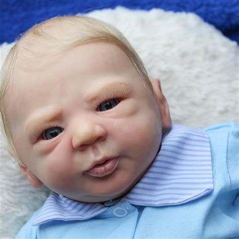 Bebe Reborn Menino Loiro