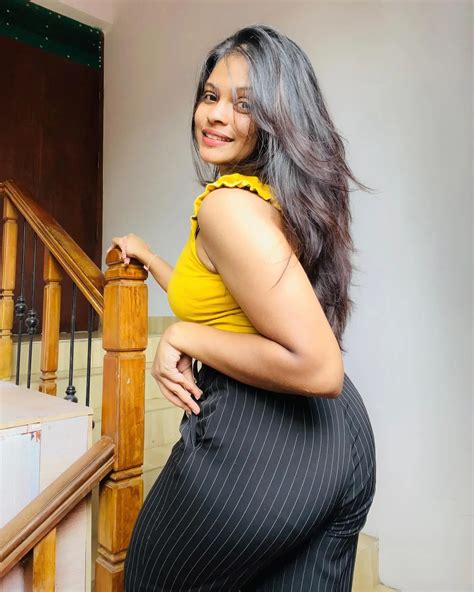 Srilankan Booty (@srilankanbooty) • Instagram photos and videos