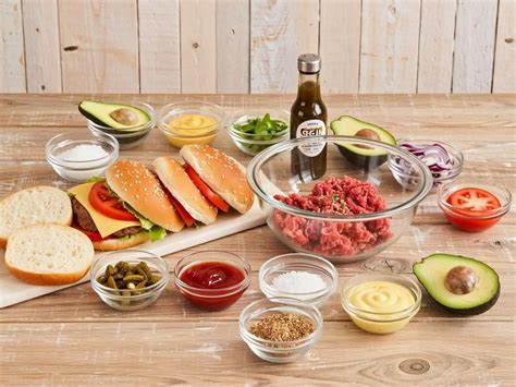 juicy homemade ground beef smash burgers  crispy youll love