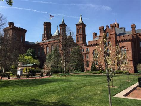 smithsonian-castle - Pen It By Hunter Ridgway