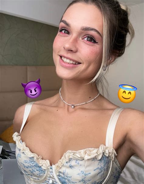 Nicole Vien 💙 OnlyFans - Profile Stats and Graphs, Photo History, Free