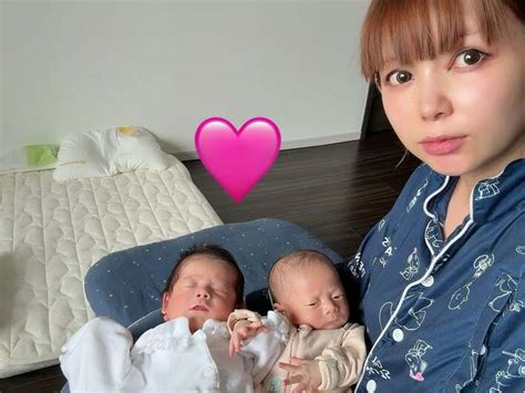 中川翔子「出産しました！」双子“顔出し”の親子ショットを公開 幸せそうな表情を浮かべる姿にファン「すっかりママの顔！」 | めざましmedia ...