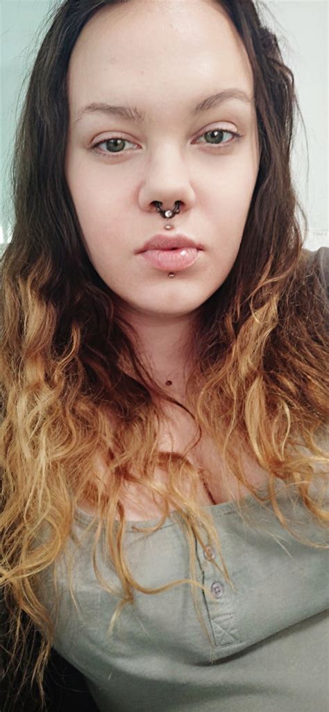 Bella Marie Stardust: Turvattomuus