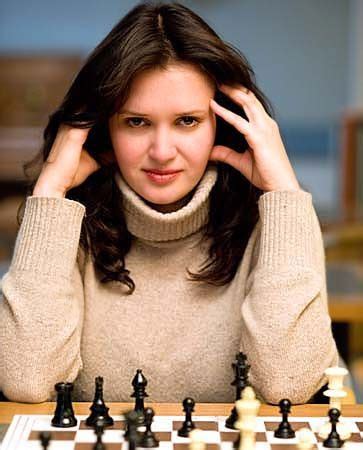 40 Most Beautiful Female Chess Players in 2023 - Hood MWR