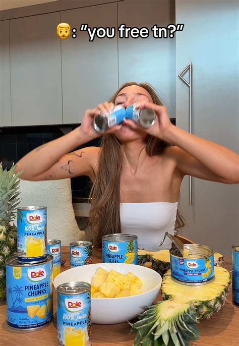 Anya Matusevich (@its.anya.lacey) - Urlebird