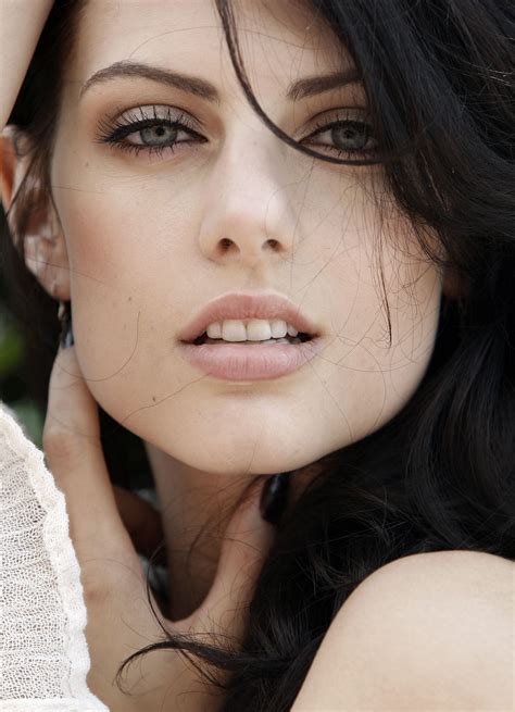 Julia Voth♥♥ Julia Voth, Female Stars, Portrait Artist, Celebrites