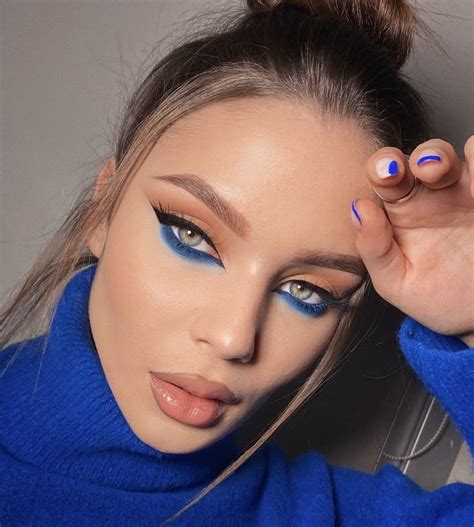 Pin by Արաքս Դավթյան on Make up in 2024 | Eye makeup, Makeup, Eye ...