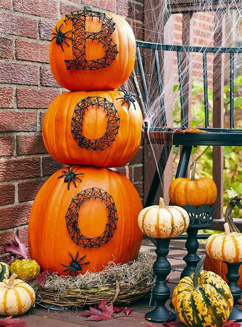 21 Ideas for Indoor and Outdoor Pumpkin Decor for Halloween and Fall