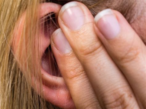 How To Treat Ear Psoriasis – Balmonds