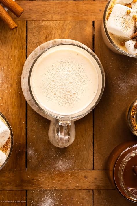 Hot White Chocolate: Skip the Mix with this Creamy Hot Cocoa! - No Spoon Necessary