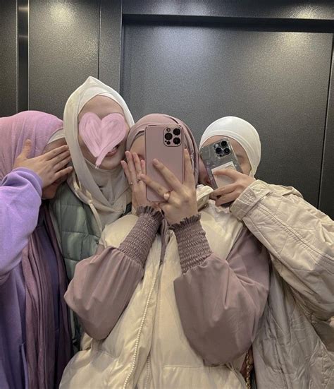 Друзья | Friends poses, Hijab tutorial, Best freinds