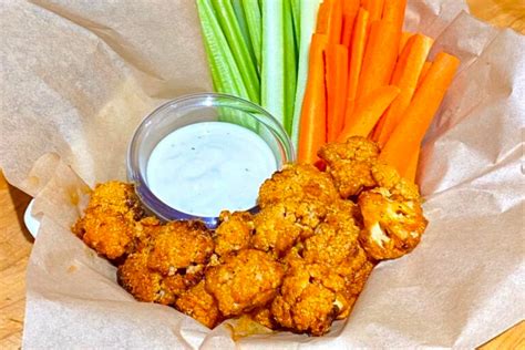 Air Fryer Buffalo Cauliflower Bites - life by noosha