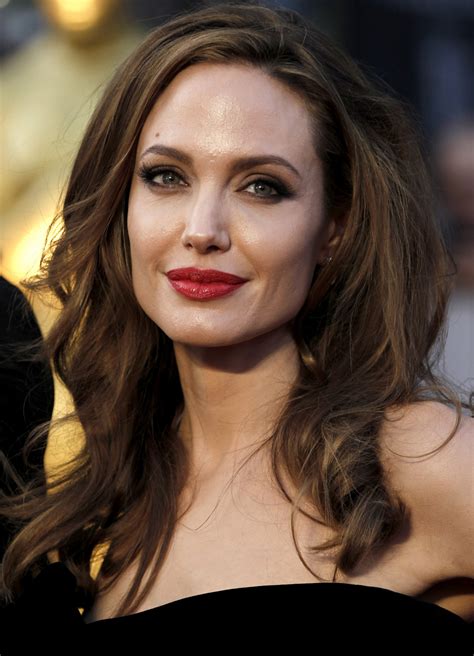 Angelina Jolie Youtube Oscars 2012 | riduspic