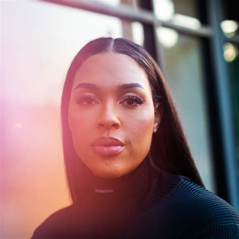 Liz Cambage's Instagram, Twitter & Facebook on IDCrawl
