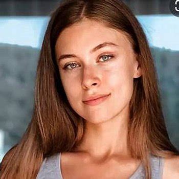 Alina Nikitina Celebrity Style - Show-Stopping Moments