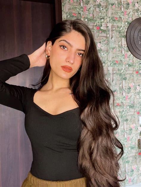 Diksha on Twitter: "Long Hair Appreciation Tweet🖤 https://t.co ...