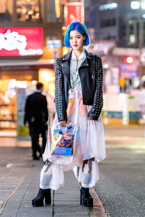The Best Street Style From Tokyo Fashion Week Fall 2018 | Harajuku