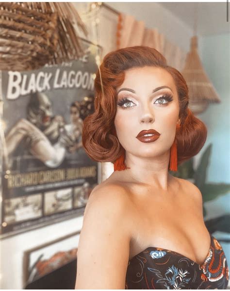 Pin by Tor Bear on 1800-1900s//Vintage//Retro//Pinup | Burlesque hair