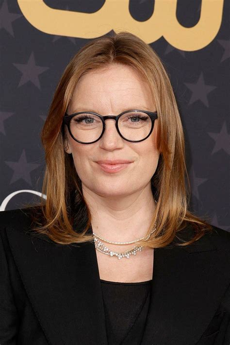 Sarah Polley – Critics Choice Awards 2023 • CelebMafia