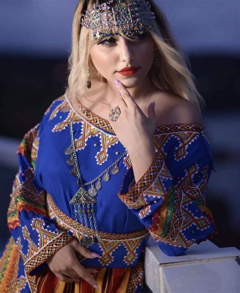 Robe kabyle ~berbère ~ Afghan Clothes, Afghan Dresses, Traditional