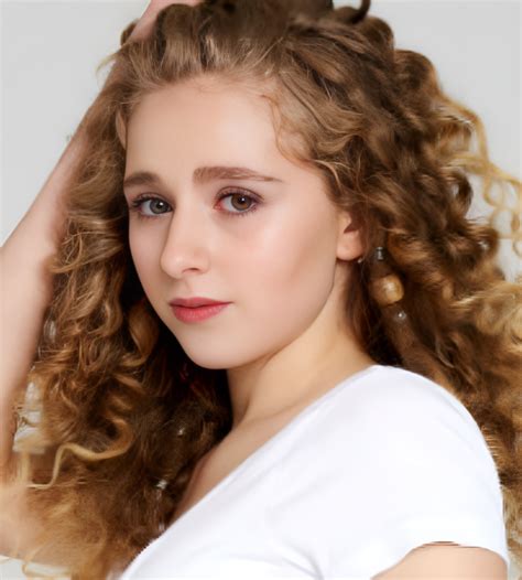 Maryjane Auryn (Actress) Height, Weight, Wiki, Biography, Boyfriend