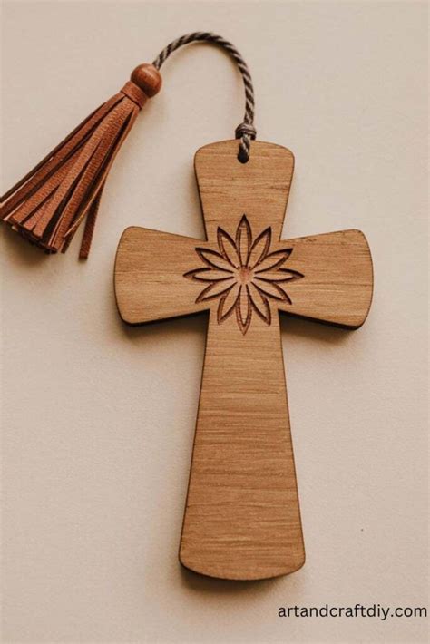 20+ Creative DIY Wooden Cross Designs For Crafts - DIY Art and Crafts Ideas