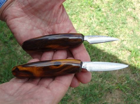 Woods Roamer: Whittling Knives