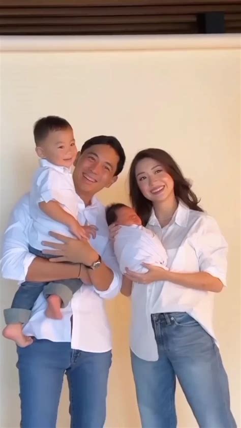 vlogger kryz uy shared  friday  overview    year