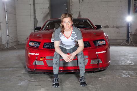 Photo shoot with the Mustang | Molly Pettit