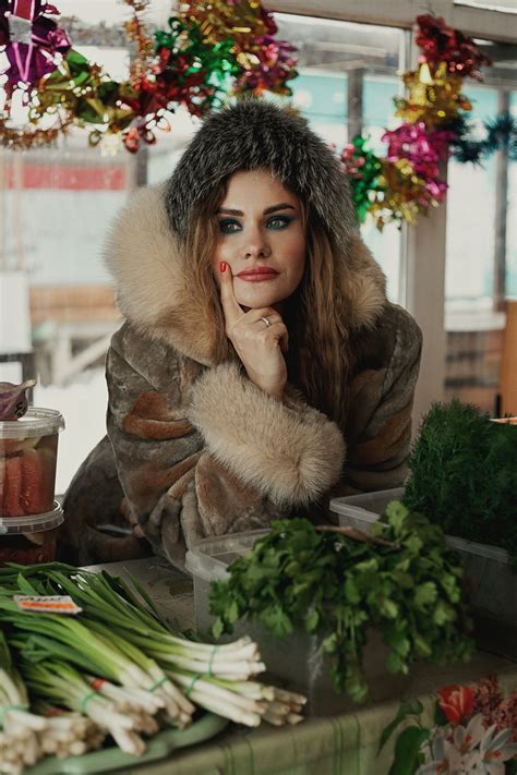 Anastasia Mitina - Portreit - Fuzz Magazine