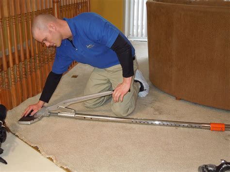 Carpet Stretching | St. Louis and St. Charles County | Sams