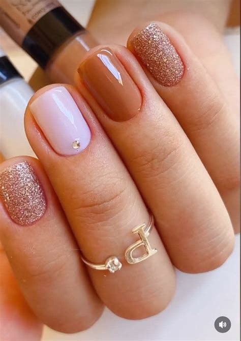 Unhas Simples E Elegantes Curtas - Minhas Unhas Curtas e Elegantes: O Estilo Perfeito - varandadasunhas.com.br