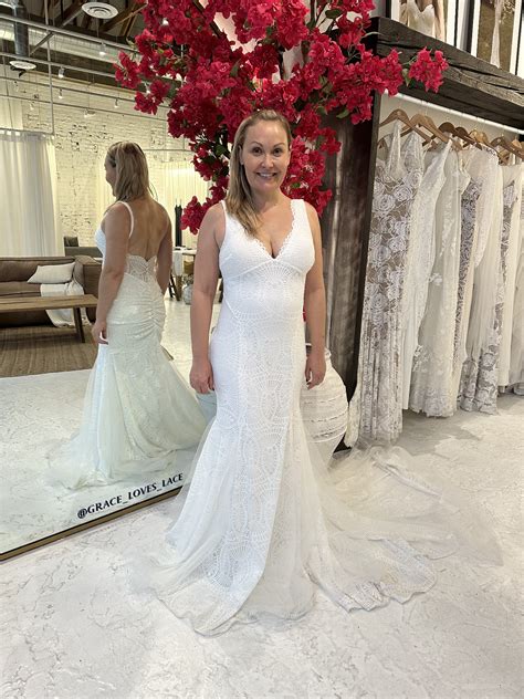 Grace Loves Lace New Wedding Dress Save 7% - Stillwhite