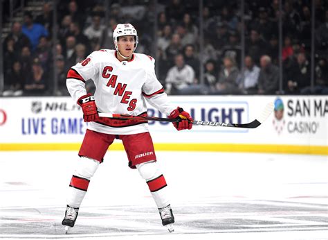 Carolina Hurricanes: Regrading the Teuvo Teravainen Trade