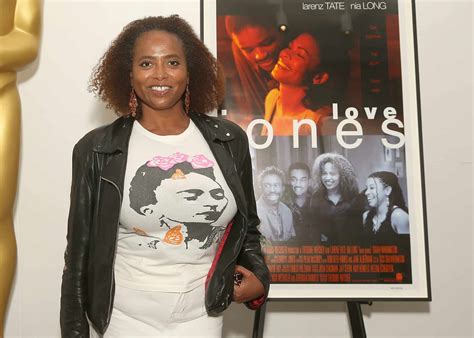 Lisa Nicole Carson