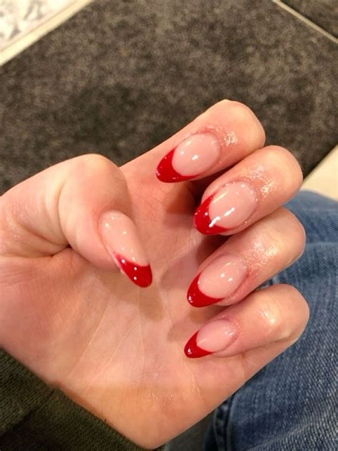 Holiday nail inspo | Simple nails, Xmas nails, Stylish nails