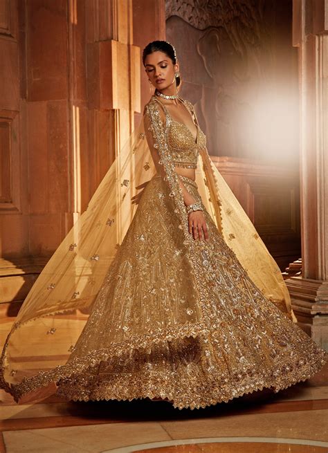 Glam Gold Bridal Lehenga Set | Golden bridal lehenga, Bridal lehenga