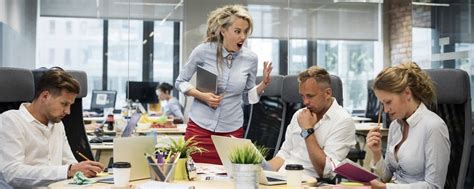 25 Signs of a Bad Boss | FutureofWorking.com