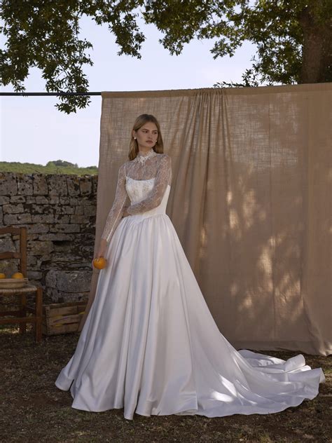 Savoir Bridal - Bridal Shop Toronto - Wedding Dresses