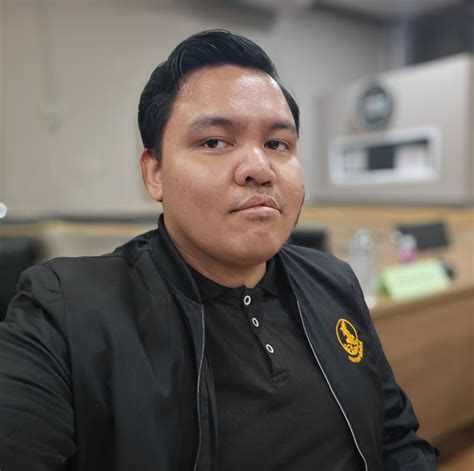 ShiningStars「シャイニングスターズ」 - สุขสันต์วันคล้ายวันเกิดน้องยุ้ยของเรา 🐷