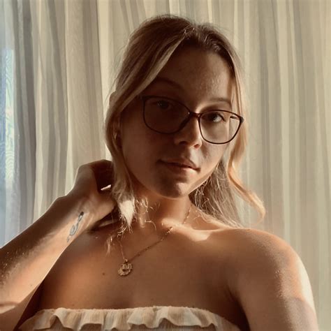 Madeleine Rose Leaks