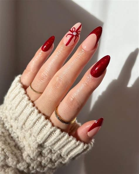 50 Elegant Christmas Nail Designs for Celebrating This Season | Xmas ...