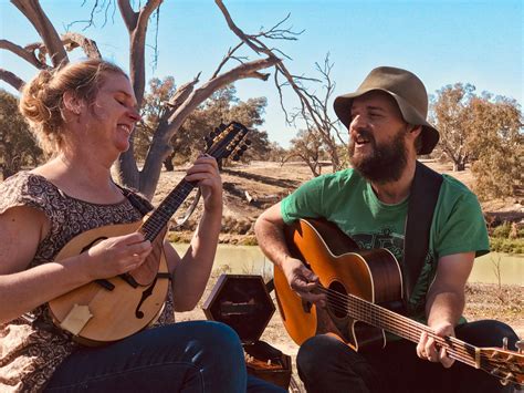 Chloe and Jason Roweth at Hornsby Ku-ring-gai Folk Club | The Folk