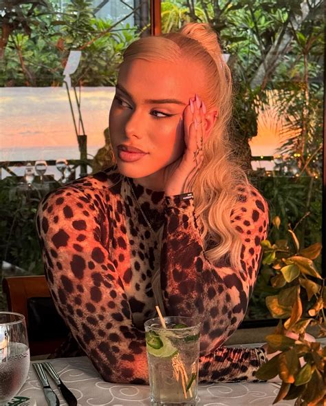 SAM JERRING (@samanthajerring) • Instagram photos and videos