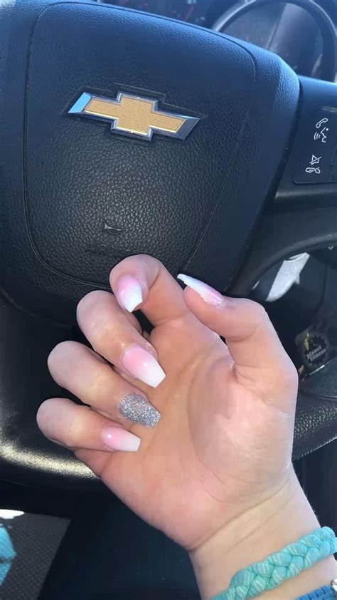 Homecoming nail ideas in 2022 | Homecoming nails, Classy nails, Trendy ...